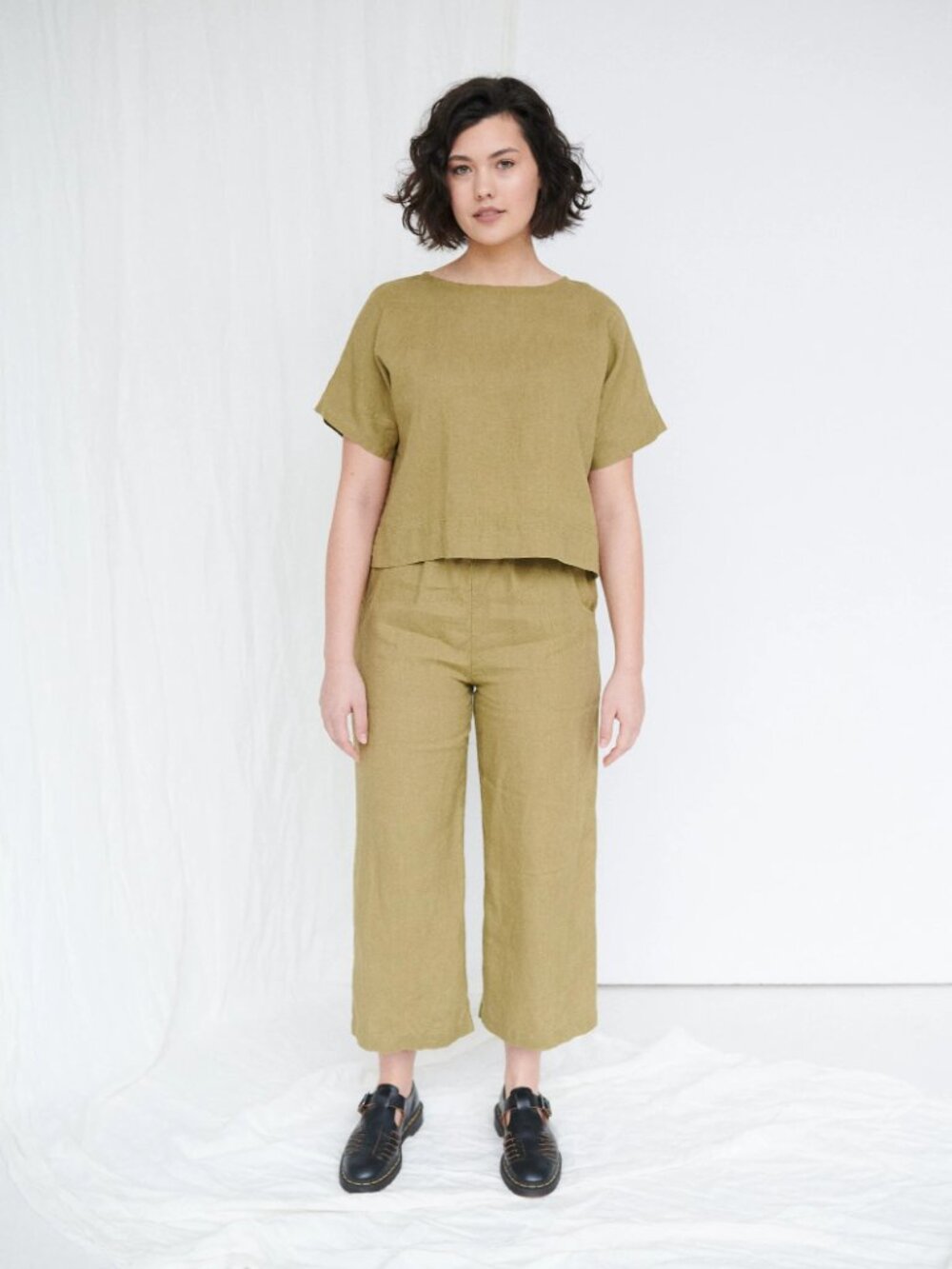 Linenfox Mona top in olive, size L-XL